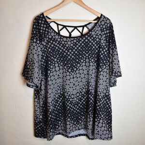 Front of Closet Woman's Top!